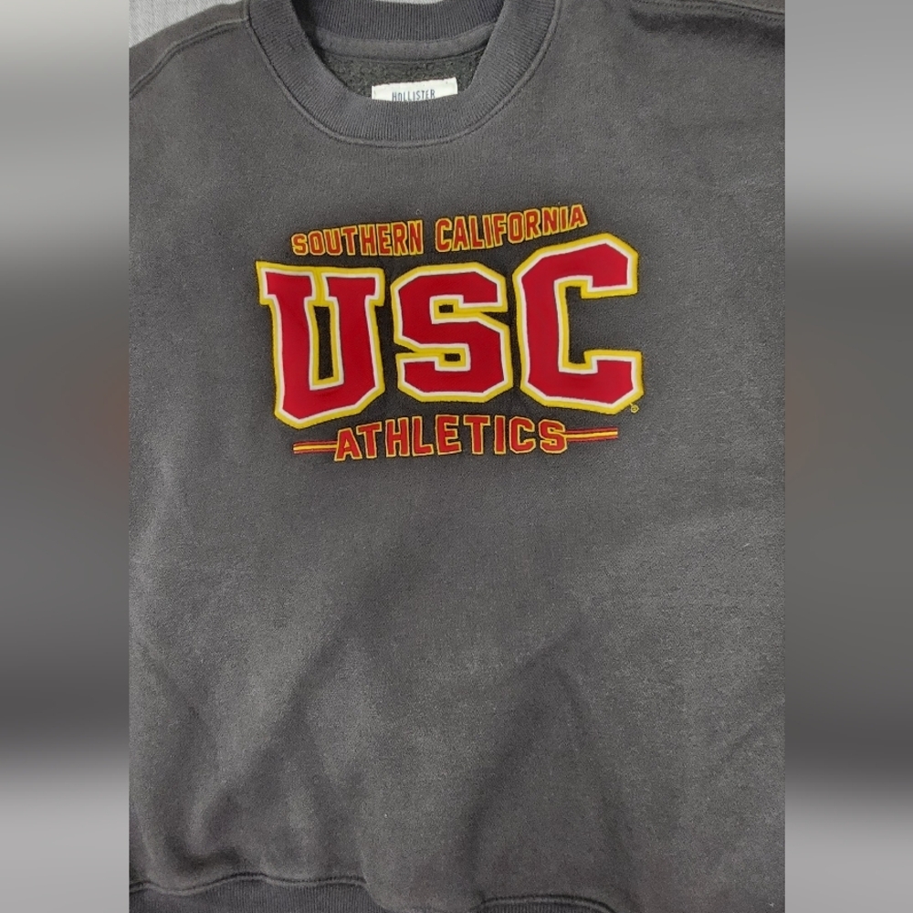 Hollister × USC University Southern California Athletics Crewneck Box Sweater. S - Picture 2 of 6